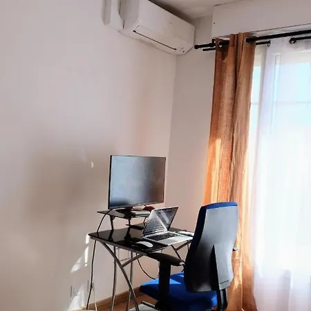 Chambre Spacieuse Et Lumineuse Chez L'habitant Kwatera prywatna *