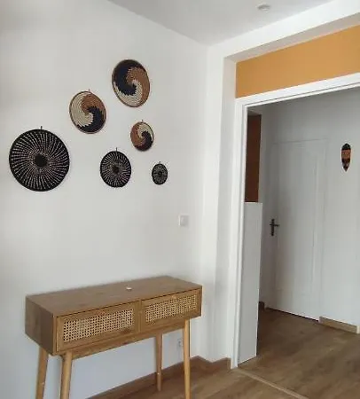 Chambre Spacieuse Et Lumineuse Chez L'habitant Homestay Nice